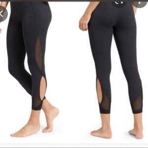 Athleta black salutation mesh tight